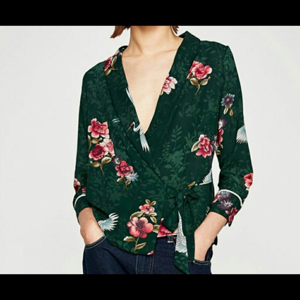 Zara heron print wrap blouse size XS